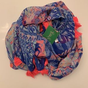NWT - Lilly Pulitzer Resort Scarf